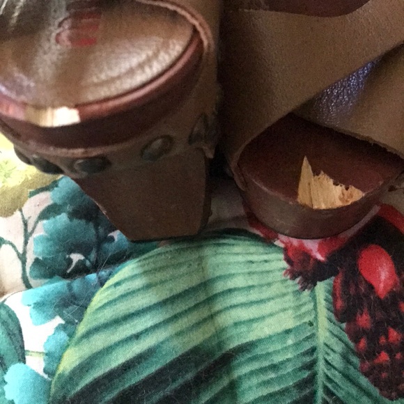 Miu Miu Wooden Wedges. - Picture 4 of 4